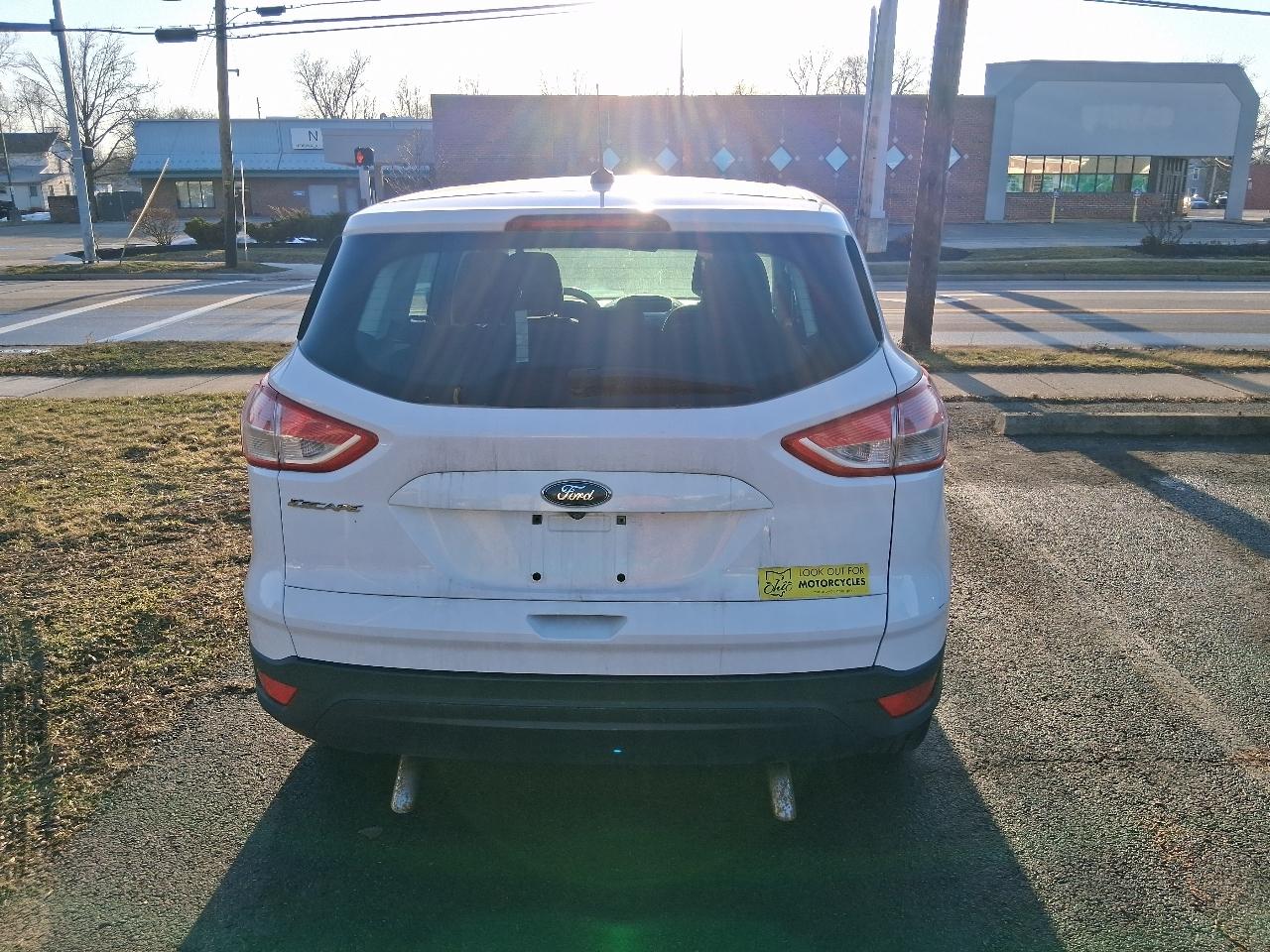 Ford Escape FWD 4dr S 2016