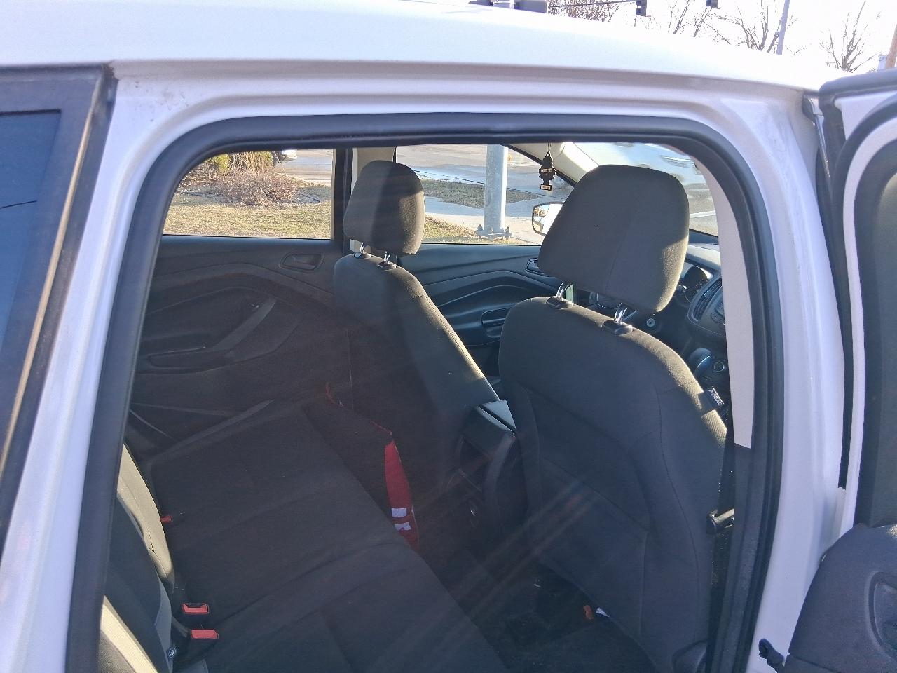 Ford Escape FWD 4dr S 2016