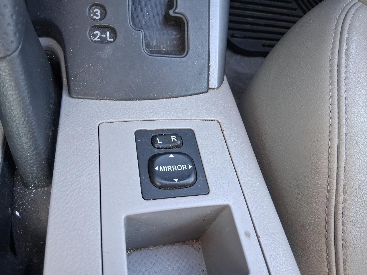 Toyota RAV4 2WD 4dr V6 Limited (Natl) 2007