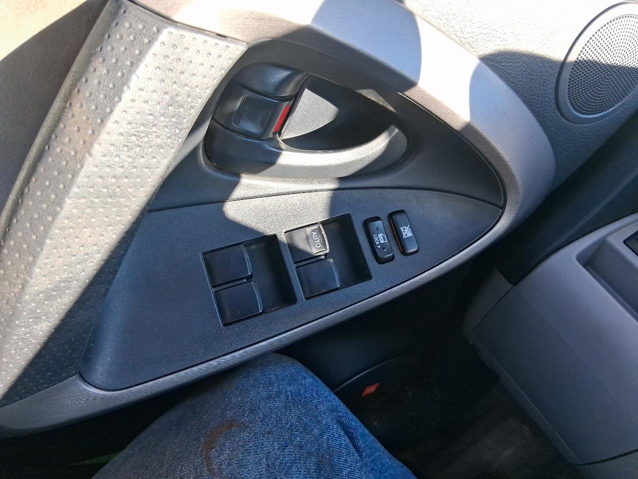 Toyota RAV4 2WD 4dr V6 Limited (Natl) 2007