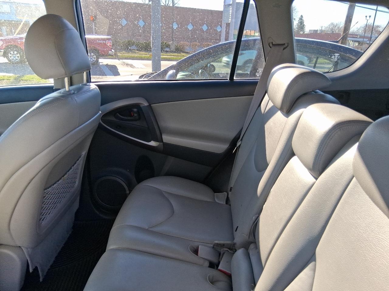 Toyota RAV4 2WD 4dr V6 Limited (Natl) 2007