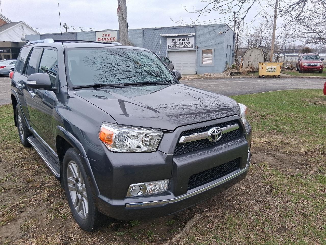 Toyota 4Runner 4WD 4dr V6 Limited (Natl) 2010