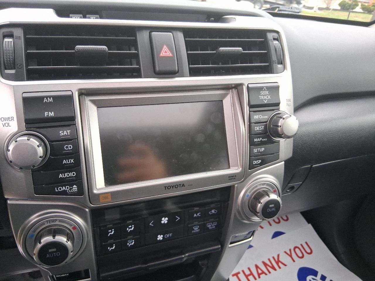 Toyota 4Runner 4WD 4dr V6 Limited (Natl) 2010