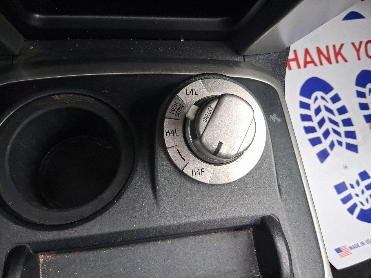 Toyota 4Runner 4WD 4dr V6 Limited (Natl) 2010