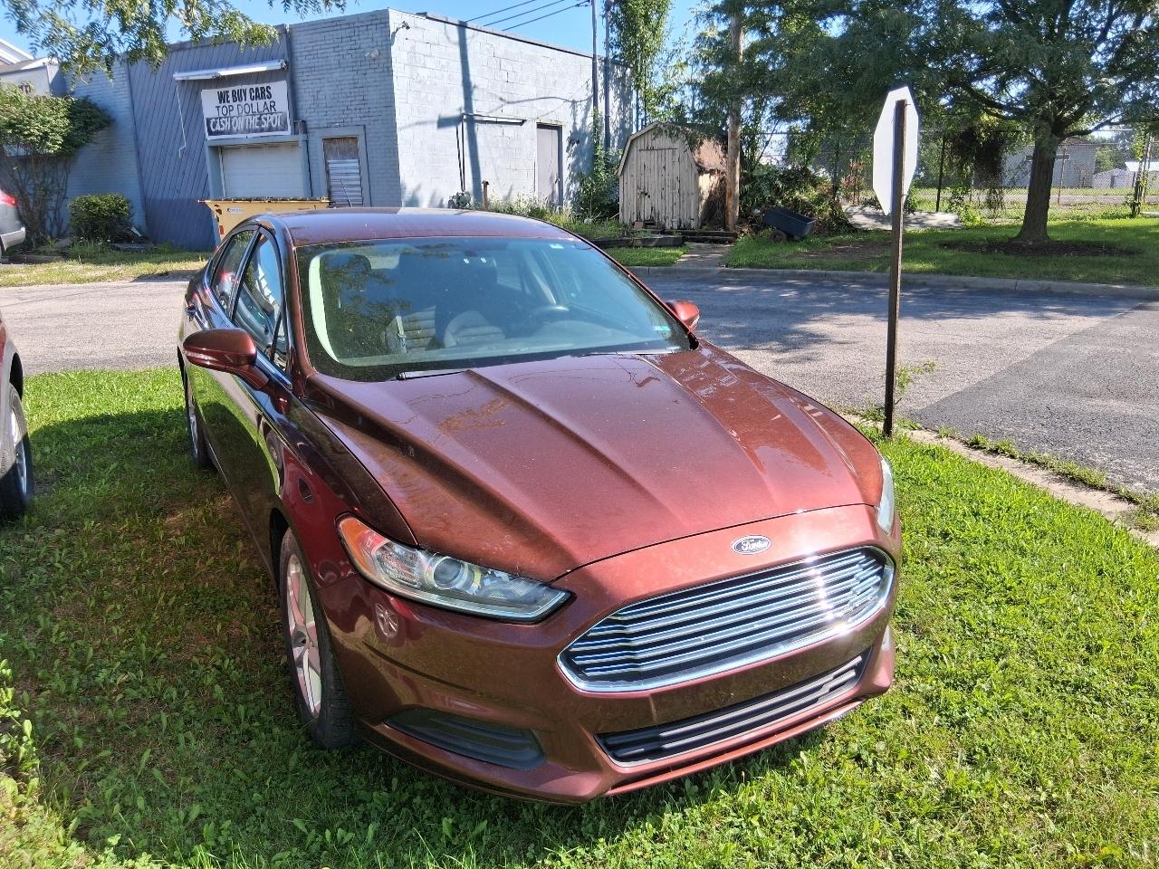 2015 Ford Fusion SE - Photo 8