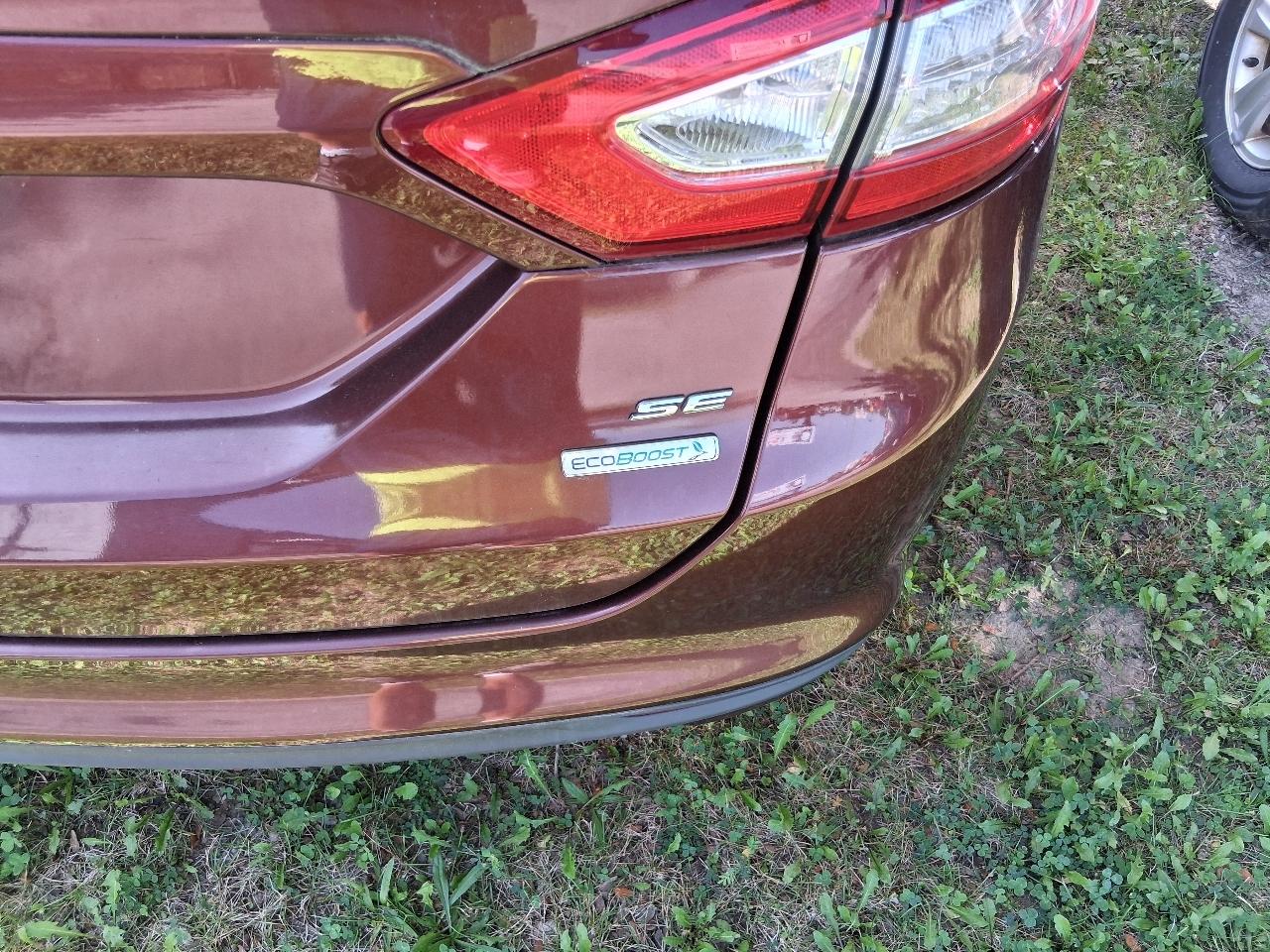 2015 Ford Fusion SE - Photo 10