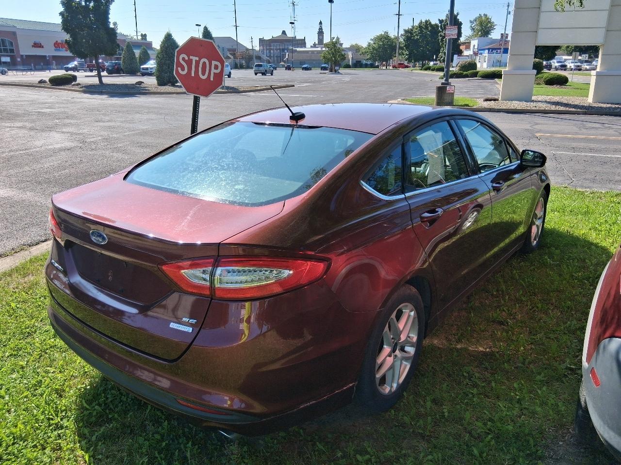 2015 Ford Fusion SE - Photo 13