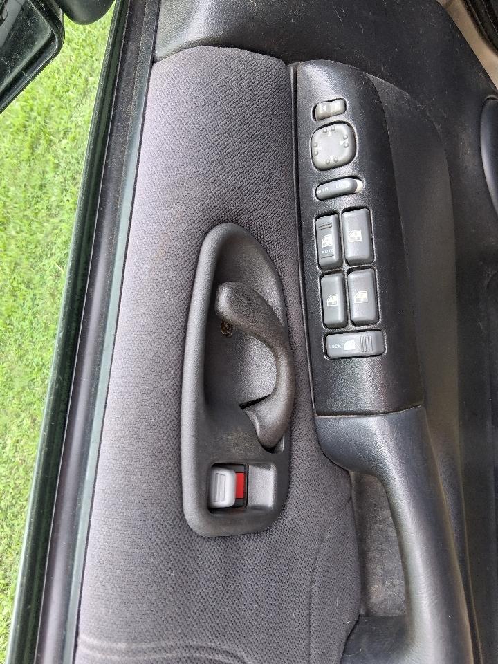 Chevrolet S-10 Crew Cab 123" WB 4WD LS 2004