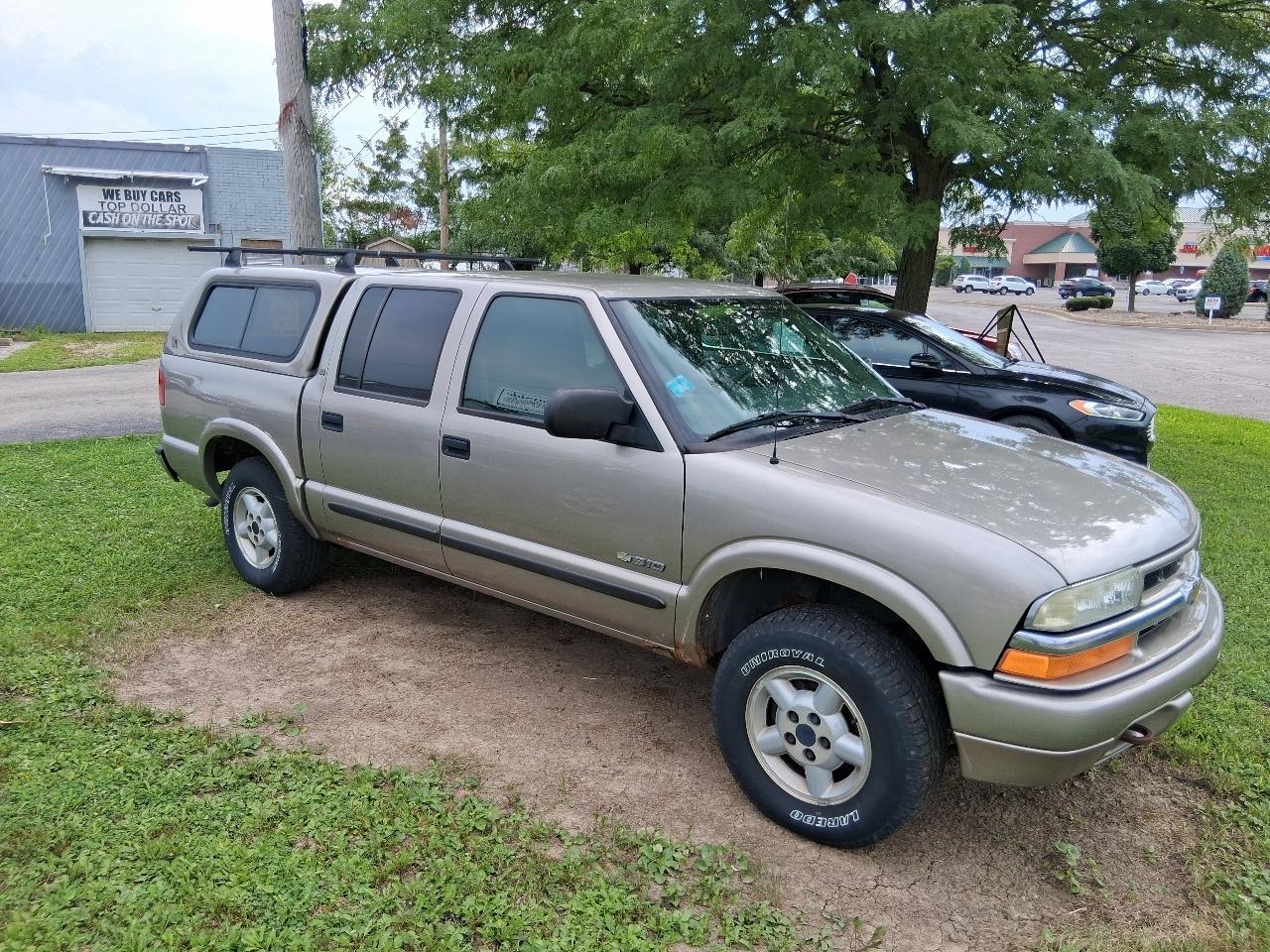 Chevrolet S-10 Crew Cab 123" WB 4WD LS 2004