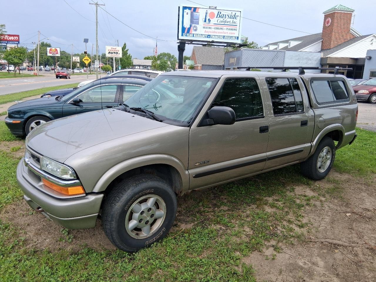 Chevrolet S-10 Crew Cab 123" WB 4WD LS 2004