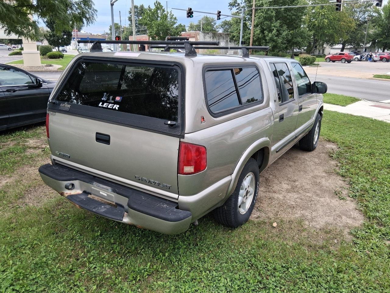 Chevrolet S-10 Crew Cab 123" WB 4WD LS 2004