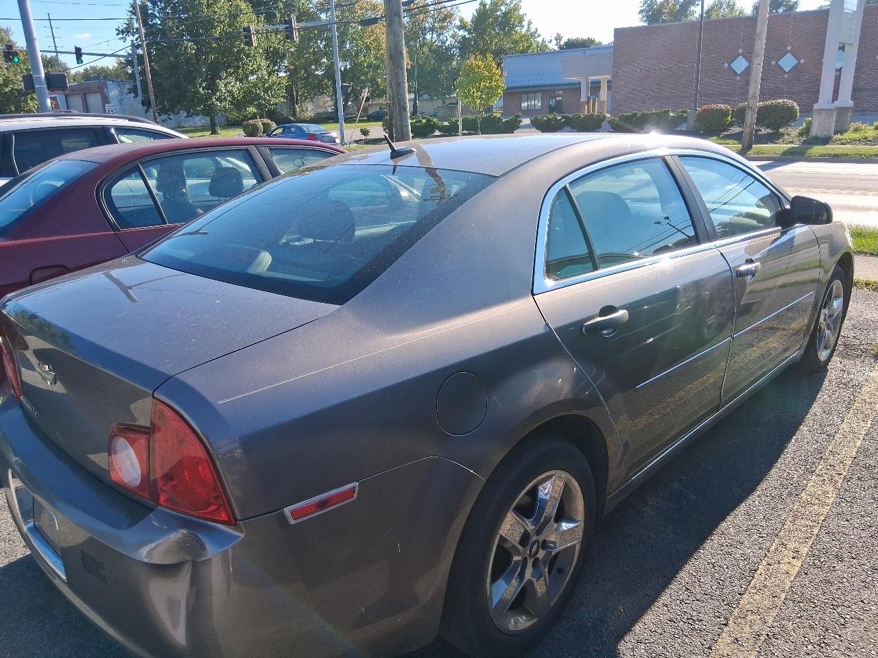 2010 Chevrolet Malibu 1LT - Photo 8