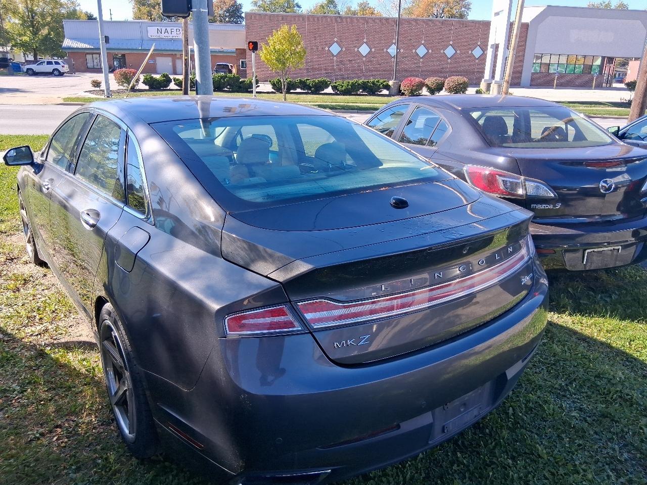 Lincoln MKZ 4dr Sdn FWD 2016