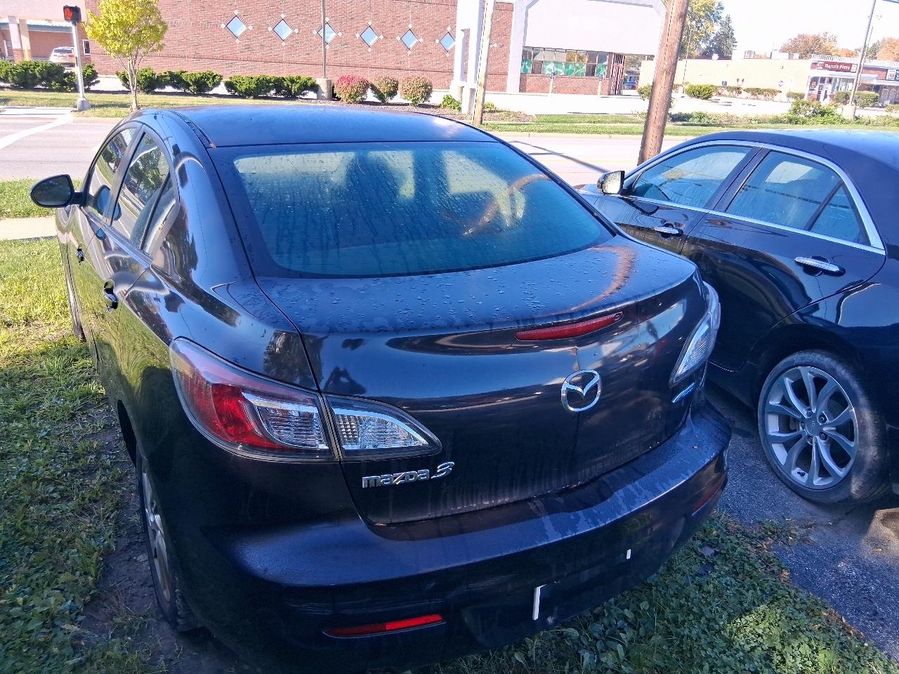 Mazda MAZDA3 4dr Sdn Auto i Touring 2013