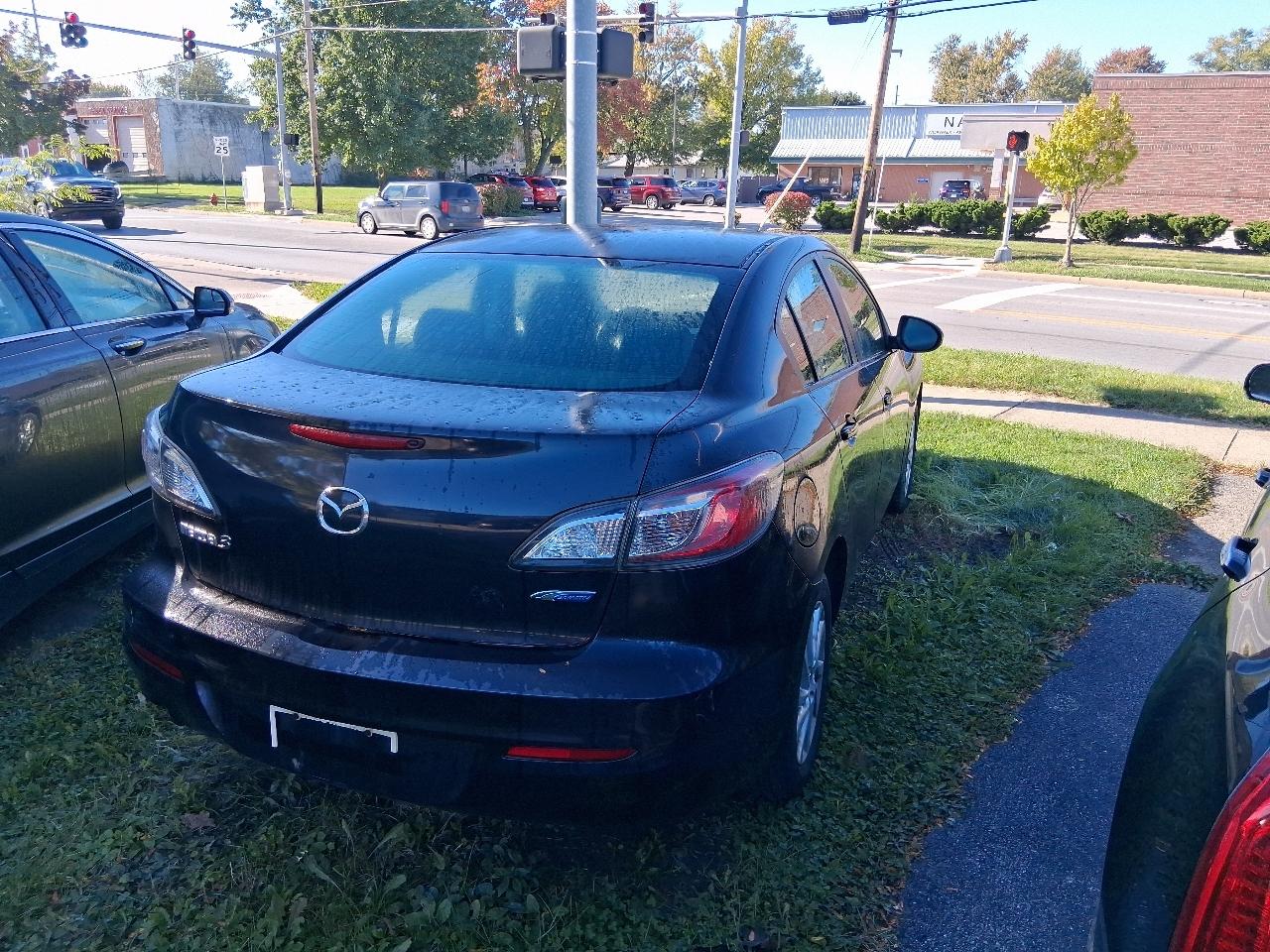 Mazda MAZDA3 4dr Sdn Auto i Touring 2013