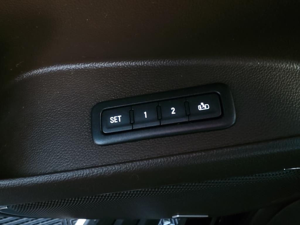 GMC Yukon 4WD 4dr Denali 2018 GMC Yukon 4WD 4dr Denali 2018