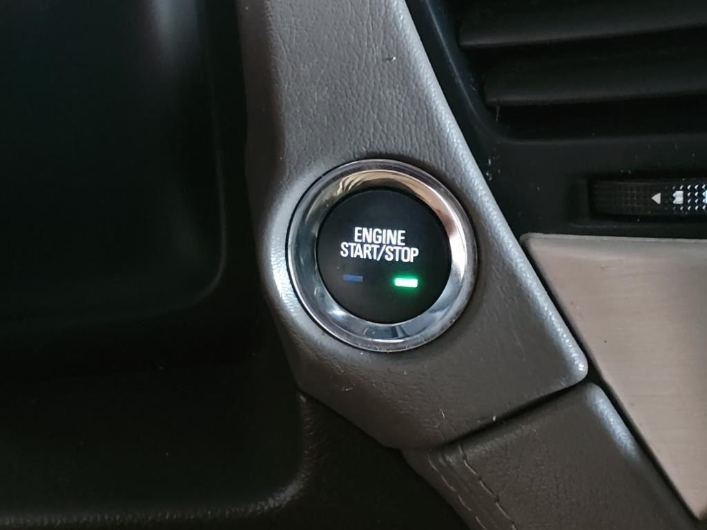 GMC Yukon 4WD 4dr Denali 2018 GMC Yukon 4WD 4dr Denali 2018