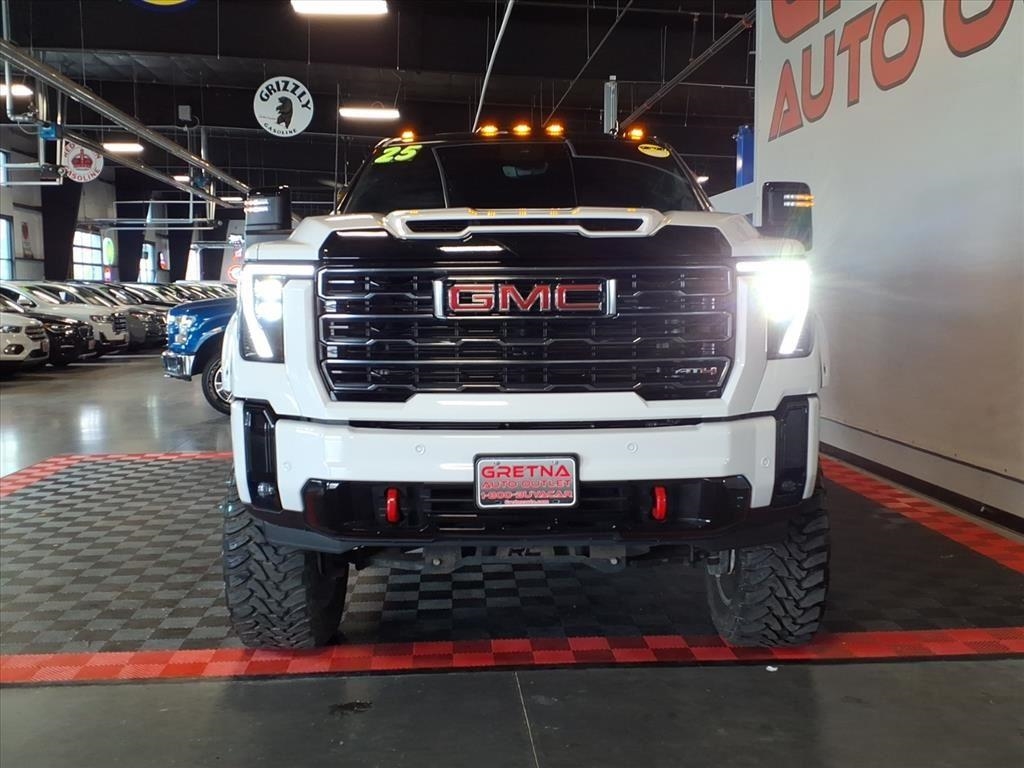 2025 Gmc Sierra AT4 photo 2