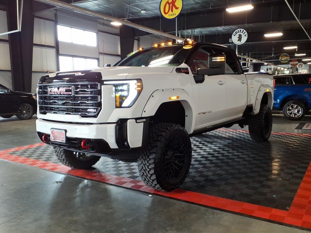 2025 Gmc Sierra AT4 photo 3