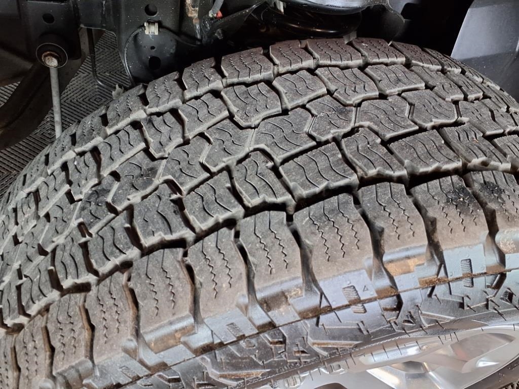 RAM 1500 Big Horn 4x4 Crew Cab 5'7" Box 2020 RAM 1500 Big Horn 4x4 Crew Cab 5'7" Box 2020