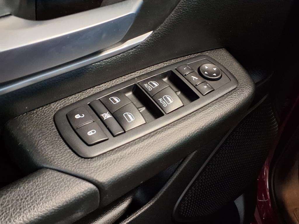 RAM 1500 Big Horn 4x4 Crew Cab 5'7" Box 2020 RAM 1500 Big Horn 4x4 Crew Cab 5'7" Box 2020