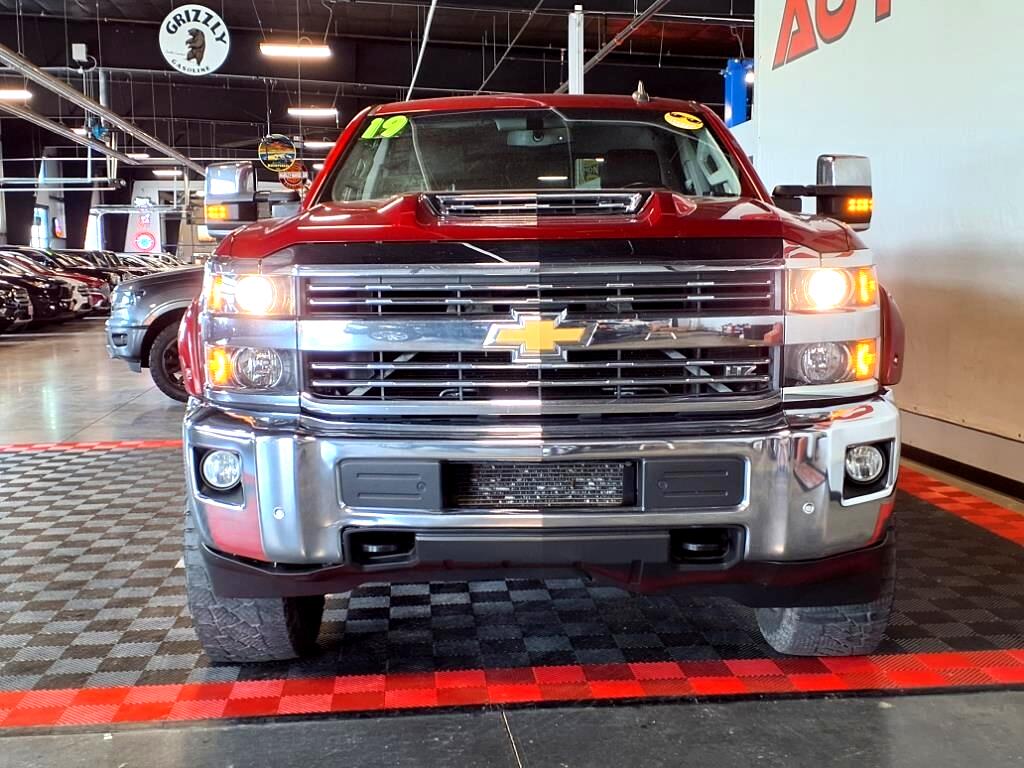 2019 Chevrolet Silverado 2500HD LTZ photo 2