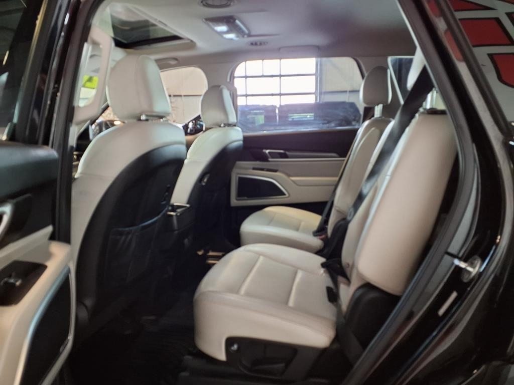 Kia Telluride S FWD 2021 Kia Telluride S FWD 2021