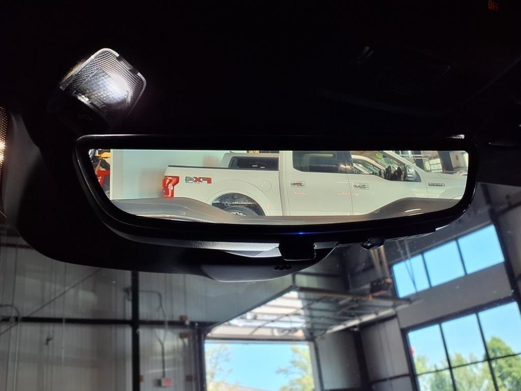 Chevrolet Corvette 2dr Z06 Conv w/3LZ 2024 Chevrolet Corvette 2dr Z06 Conv w/3LZ 2024