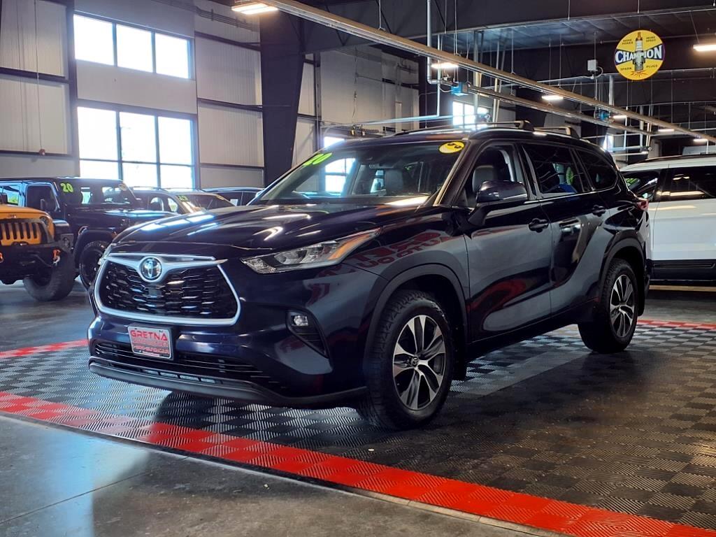 2020 Toyota Highlander XLE photo 3