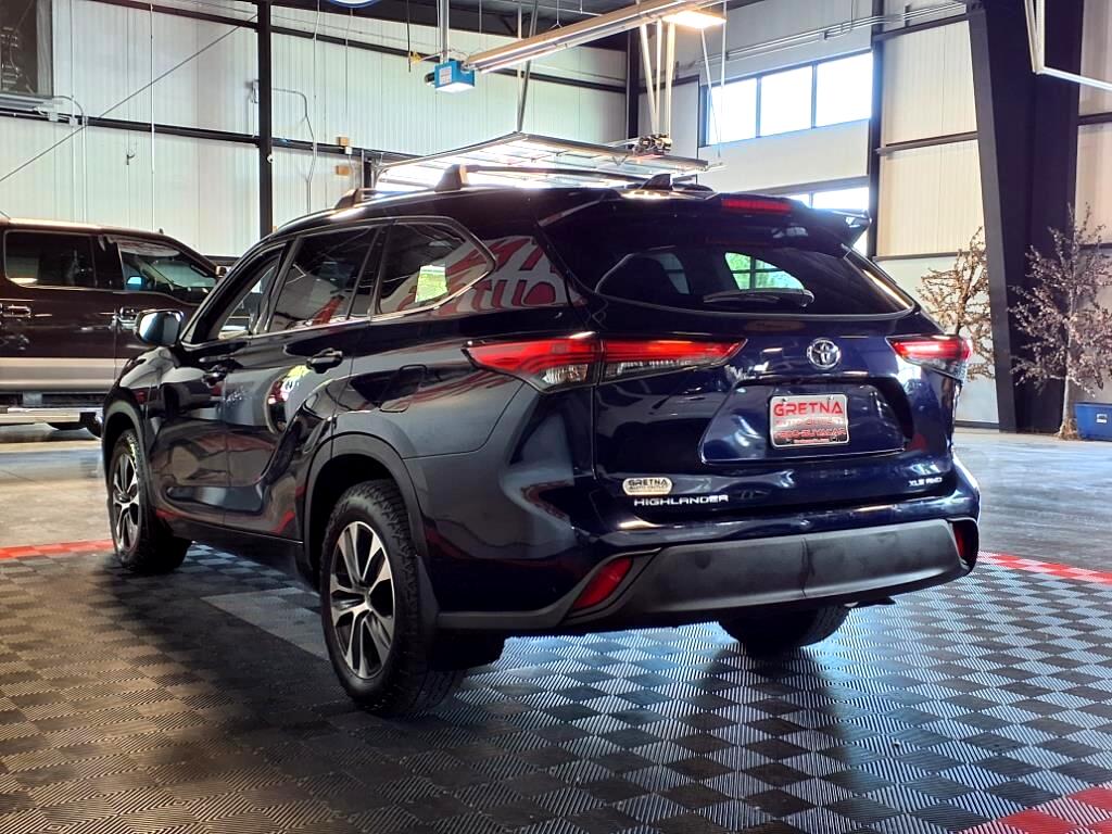 2020 Toyota Highlander XLE photo 4