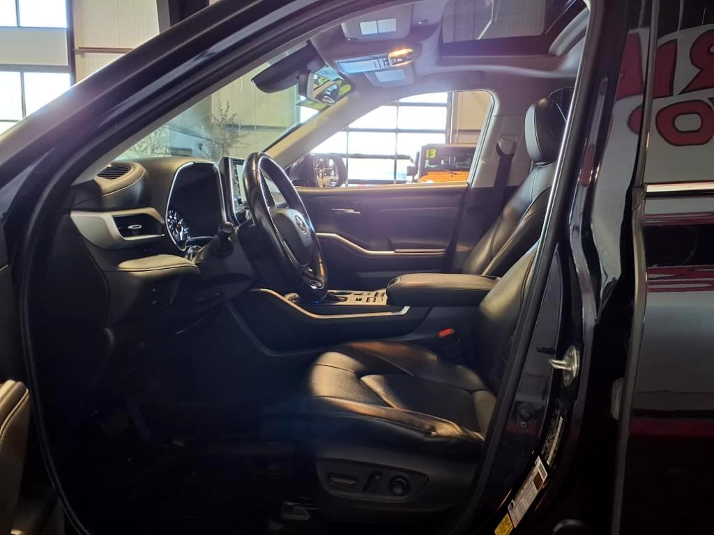 2020 Toyota Highlander XLE photo 19