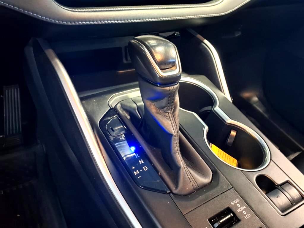 2020 Toyota Highlander XLE photo 25
