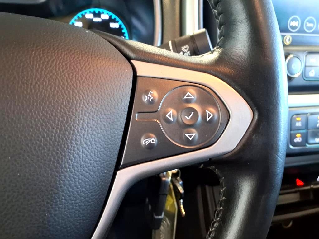 2021 Chevrolet Colorado LT photo 20