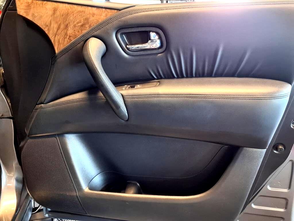 2022 Nissan Armada SL photo 14