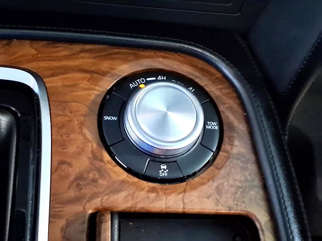 2022 Nissan Armada SL photo 26