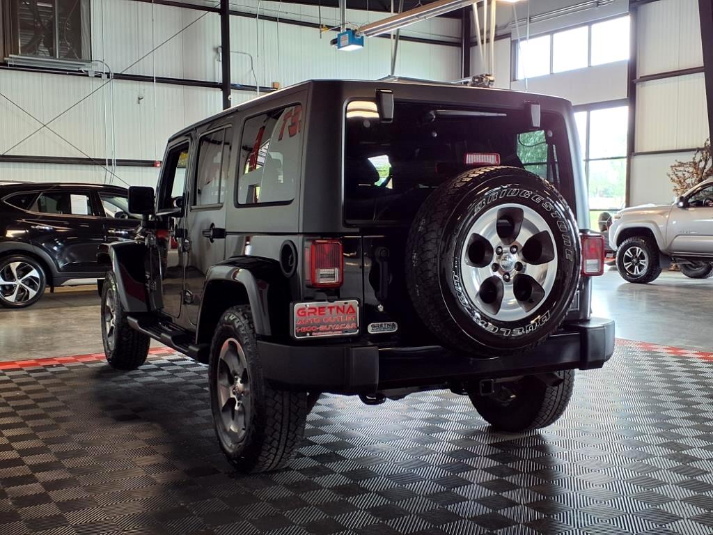 2017 Jeep Wrangler Unlimited Sahara photo 3
