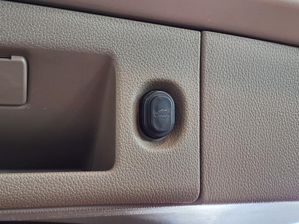 Chevrolet Tahoe 4WD 4dr LT 2016 Chevrolet Tahoe 4WD 4dr LT 2016