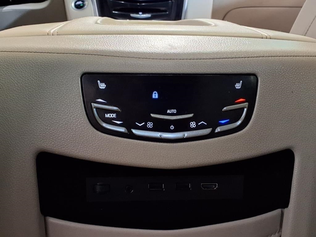 Cadillac Escalade ESV 4WD 4dr Premium Luxury 2019 Cadillac Escalade ESV 4WD 4dr Premium Luxury 2019