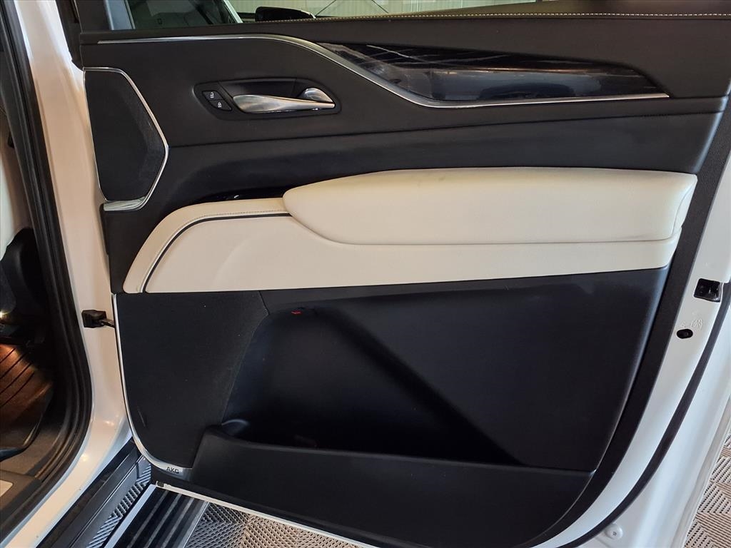 2021 Cadillac Escalade ESV Sport photo 12
