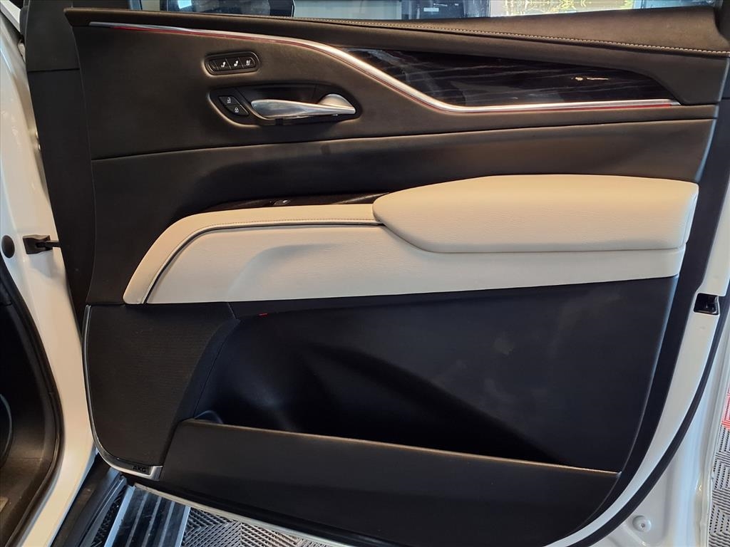2021 Cadillac Escalade ESV Sport photo 14