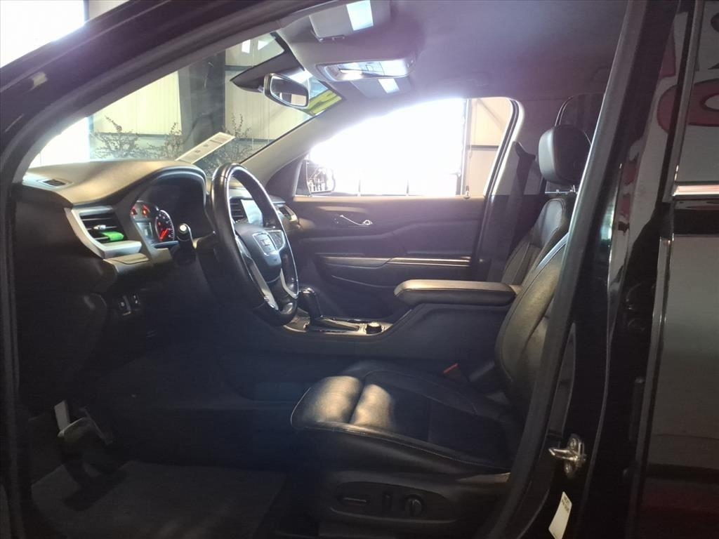 GMC Acadia AWD 4dr SLT w/SLT-1 2019 GMC Acadia AWD 4dr SLT w/SLT-1 2019