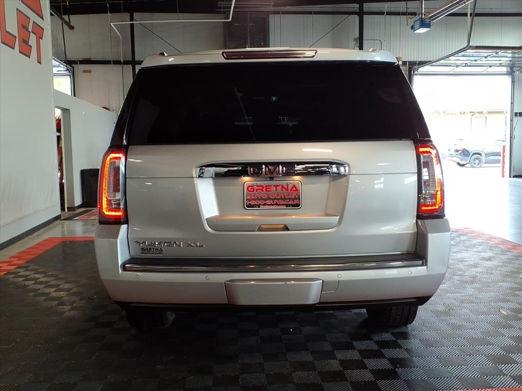 2020 Gmc Yukon XL Denali photo 5