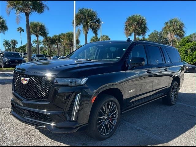 2023 Cadillac Escalade ESV V-Series photo 2