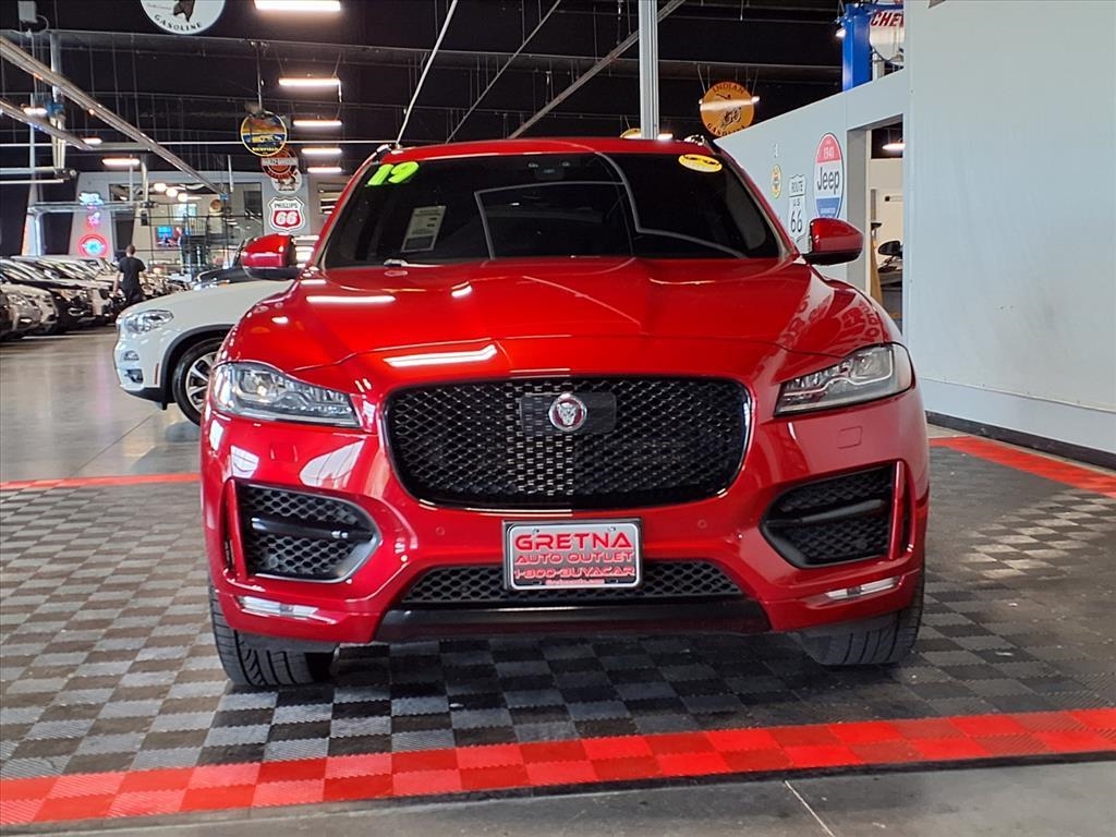 2019 Jaguar F-PACE R-Sport photo 2