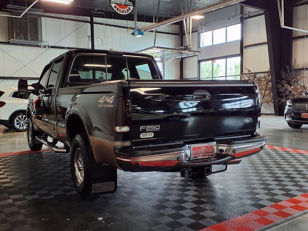 2002 Ford F-250 Lariat photo 4