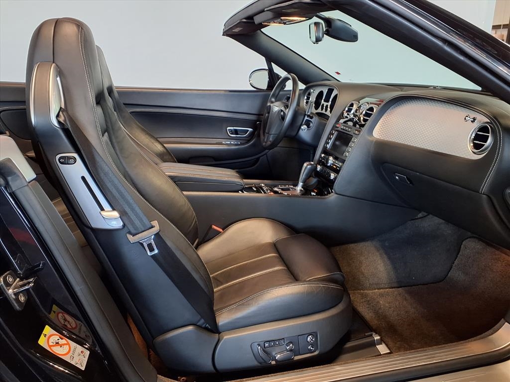 2009 Bentley Continental GTC photo 11