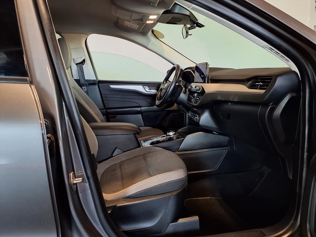 2021 Ford Escape SE photo 13