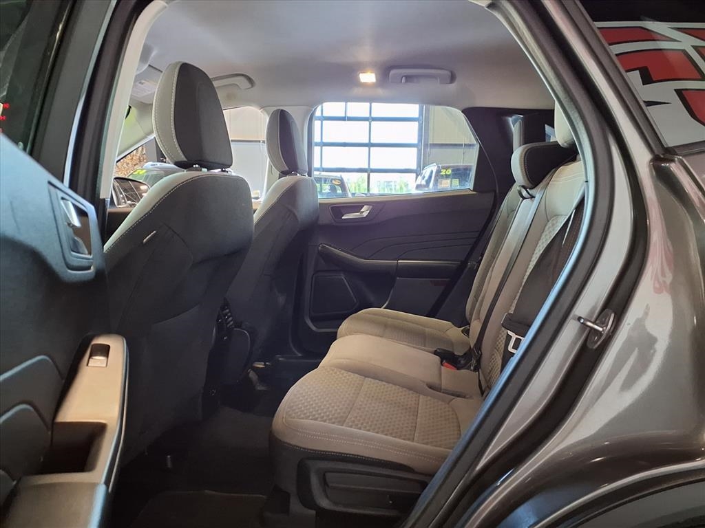2021 Ford Escape SE photo 15