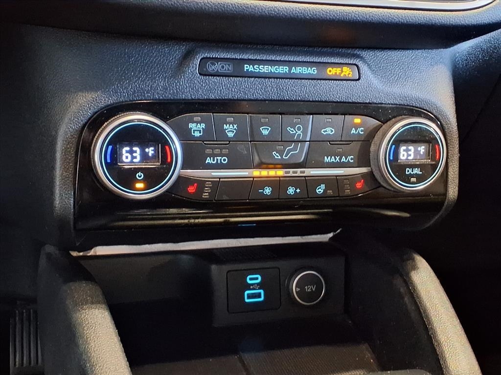 2021 Ford Escape SE photo 21