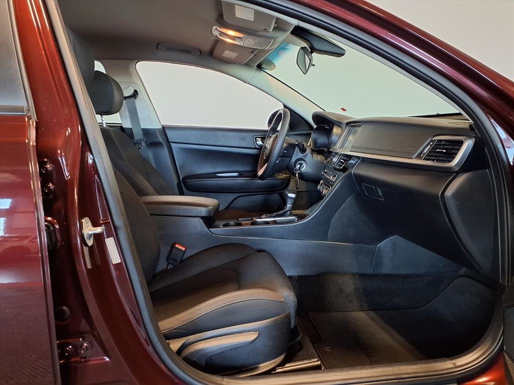 2020 Kia Optima LX SE photo 10